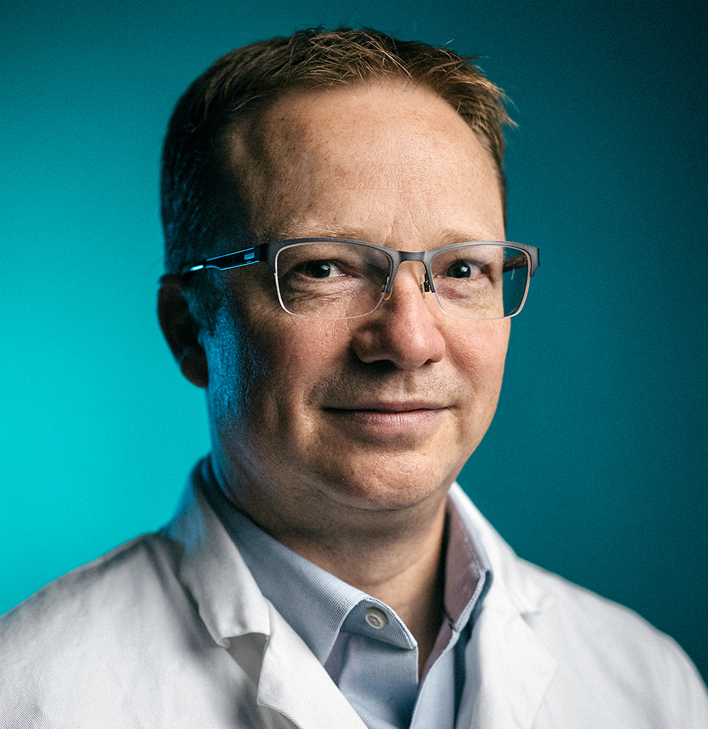 UAlberta Med & Dent (@ualberta_fomd) on Twitter photo Drs. David Wishart and Glen Jickling will lead a new study that examines how genes interact with environmental factors like diet and exercise in the hunt for biomarkers to better predict and treat the disease.
Read via Folio: bit.ly/3Zbr9nZ Drs. David Wishart and Glen Jickling will lead a new study that examines how genes interact with environmental factors like diet and exercise in the hunt for biomarkers to better predict and treat the disease.
Read via Folio: bit.ly/3Zbr9nZ