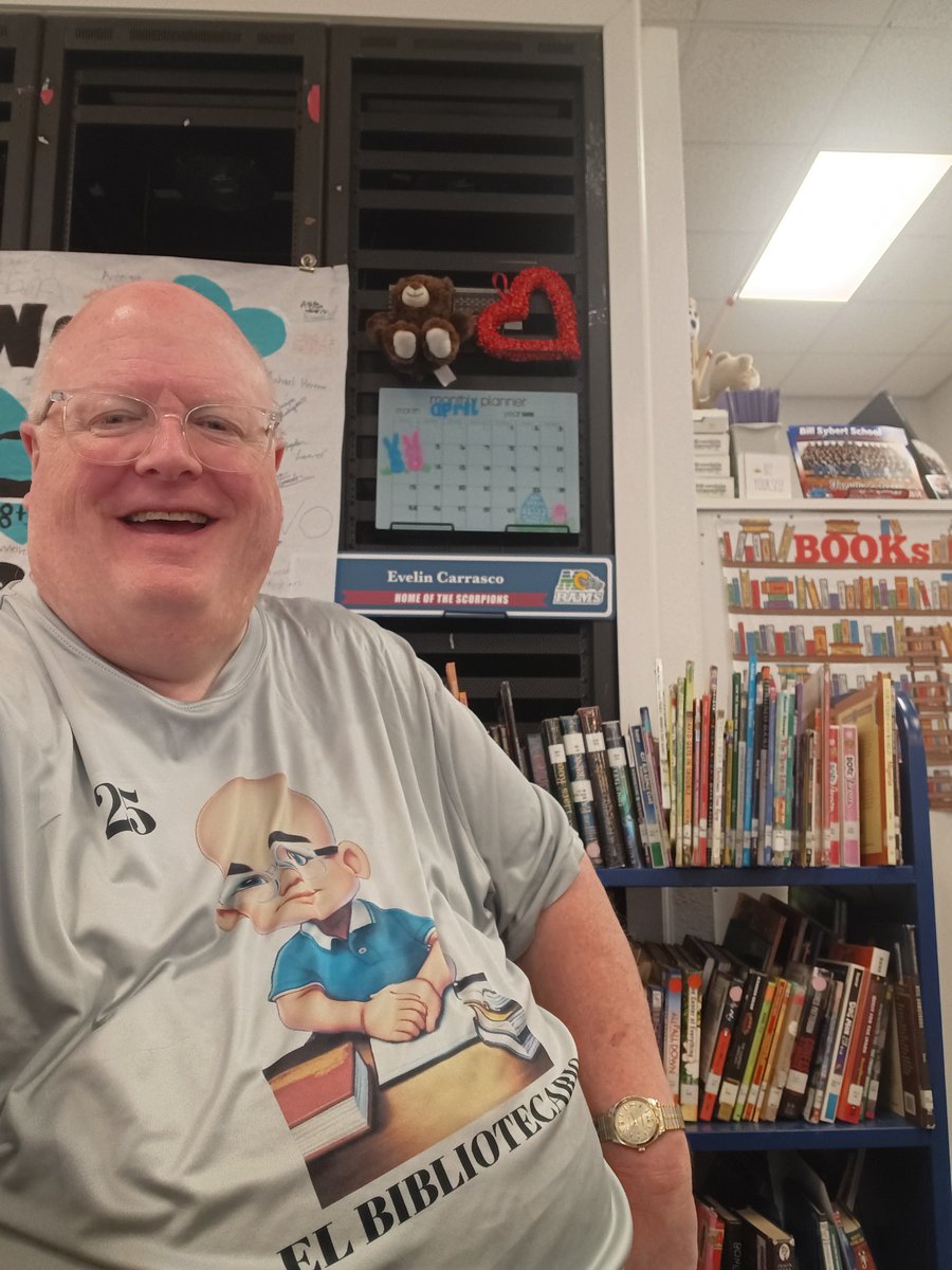 Dr. Kirk Macon (@macon_sisd) on Twitter photo ¡Soy su bibliotecario! ¿En que puedo ayudarle? #TeamSISD <a href="/SocorroISD/">Socorro ISD</a> <a href="/Sparks_Interest/">Marcy Sparks</a> <a href="/BSybert_Prek8/">Rebeca Parada</a> ¡Soy su bibliotecario! ¿En que puedo ayudarle? #TeamSISD <a href="/SocorroISD/">Socorro ISD</a> <a href="/Sparks_Interest/">Marcy Sparks</a> <a href="/BSybert_Prek8/">Rebeca Parada</a>