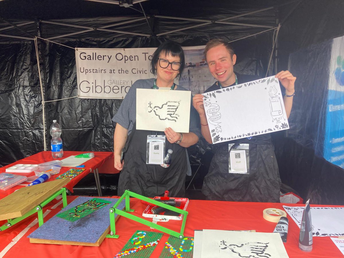 Harlow Sculpture Town (@sculpturetownuk) on Twitter photo 🎉 Celebrate #VEDay80 in Harlow Playhouse Square today!
Join artists Wolf & Gunta (for FREE Lego printing, drawing & flag-making til 7pm.
WWII vehicles, Harlow Museum & beacon lighting at 9:15pm! 🇬🇧🔥
<a href="/HarlowCouncil/">Harlow Council</a> <a href="/yourharlow/">Your Harlow</a> <a href="/harlowplayhouse/">Harlow Playhouse</a> 🎉 Celebrate #VEDay80 in Harlow Playhouse Square today!
Join artists Wolf & Gunta (for FREE Lego printing, drawing & flag-making til 7pm.
WWII vehicles, Harlow Museum & beacon lighting at 9:15pm! 🇬🇧🔥
<a href="/HarlowCouncil/">Harlow Council</a> <a href="/yourharlow/">Your Harlow</a> <a href="/harlowplayhouse/">Harlow Playhouse</a>