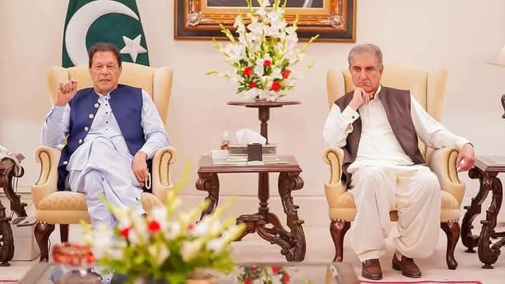 قوم کو متحد کرنا ہے تو عمران خان اور شاہ محمود قریشی سمیت تمام بے گناہ سیاسی قیدیوں کو رہا کرو

#FreeImranKhan