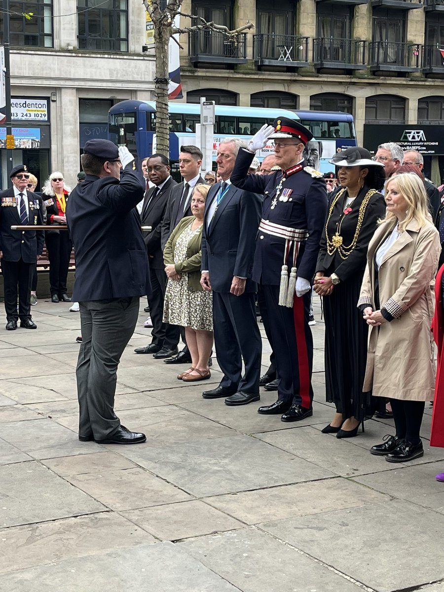 Ed Anderson, Lord Lieutenant of West Yorkshire (@lordltwy) on Twitter photo Poignant wreath laying ceremony at Leeds Cenotaph this morning for #VEDay with <a href="/PoppyLegion/">Royal British Legion</a> and <a href="/LordMayorLeeds/">Lord Mayor of Leeds 2024-25</a> <a href="/HSWestYorkshire/">Prof Adeeba Malik CBE DL</a> <a href="/MayorOfWY/">Tracy Brabin, Mayor of West Yorkshire</a> #LestWeForget Poignant wreath laying ceremony at Leeds Cenotaph this morning for #VEDay with <a href="/PoppyLegion/">Royal British Legion</a> and <a href="/LordMayorLeeds/">Lord Mayor of Leeds 2024-25</a> <a href="/HSWestYorkshire/">Prof Adeeba Malik CBE DL</a> <a href="/MayorOfWY/">Tracy Brabin, Mayor of West Yorkshire</a> #LestWeForget