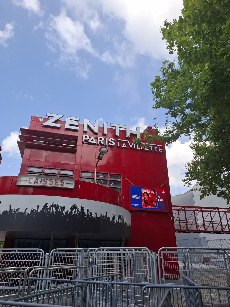 TheInnaNation's tweet photo. Le concert de INNA au Zénith de Paris, c’est ce soir ! Qui sera là ? https://t.co/9nc6GjEyIT