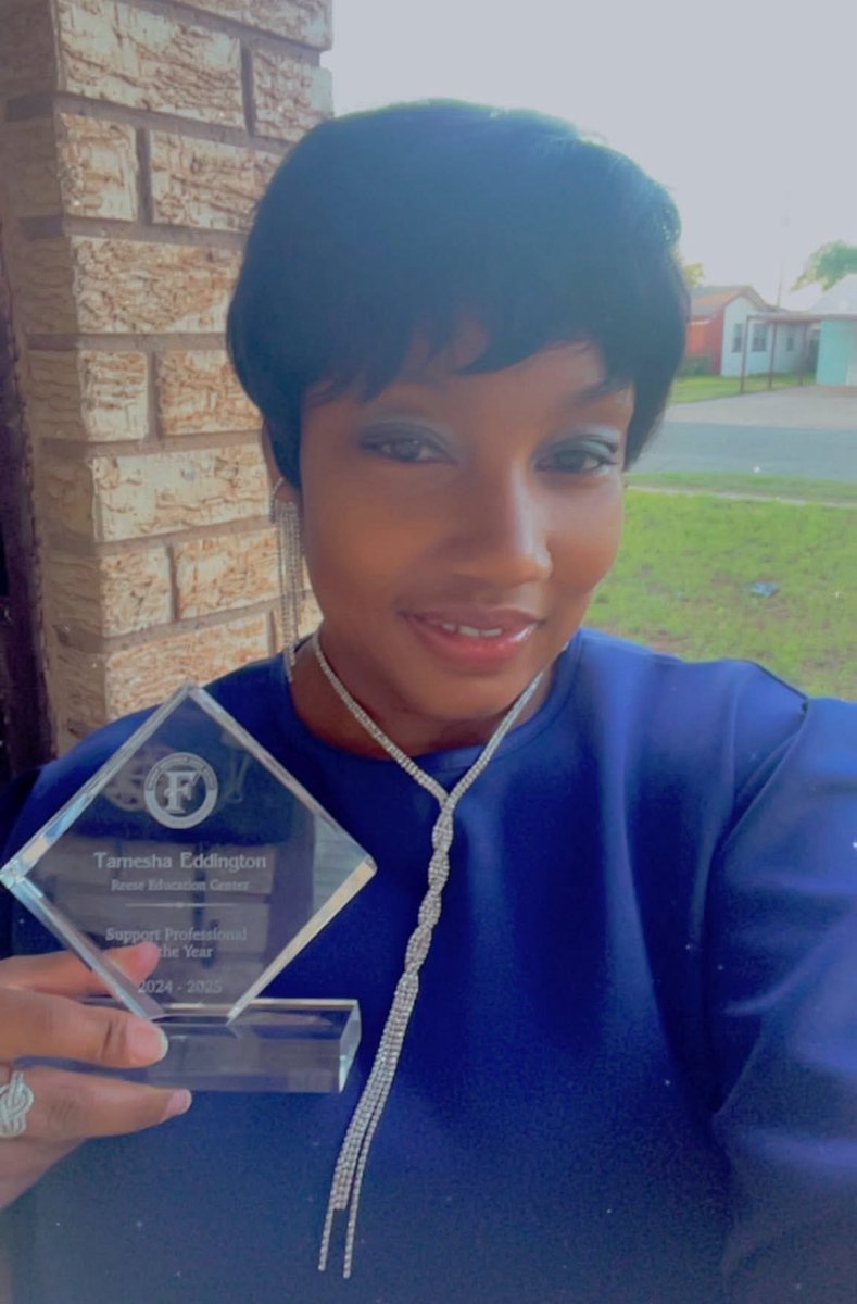FrenshipAspire's tweet photo. Today we are celebrating Tamesha Eddington! Coach T is our Support Professional of the Year at Reese and is loved and appreciated by our staff and students! Congrats, Tamesha. You are a blessing to our Reese Family! https://t.co/X3ftfuumbt