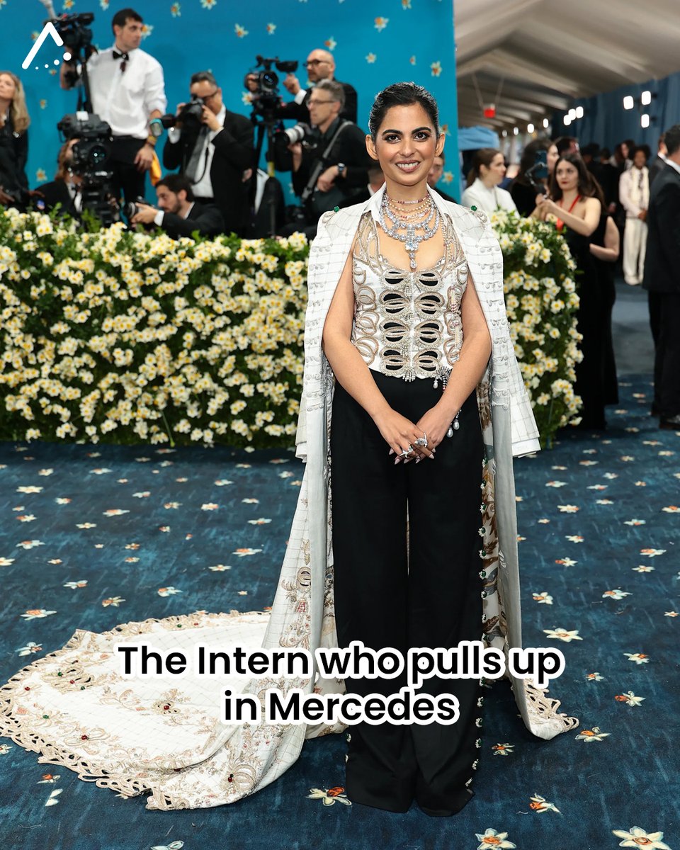 algorithmxinc's tweet image. Tech life, but make it couture. 

#algorithmx #metgala #metgala2025 #memes #marketing #corporatememes #officehumor #sales 

[1/2]