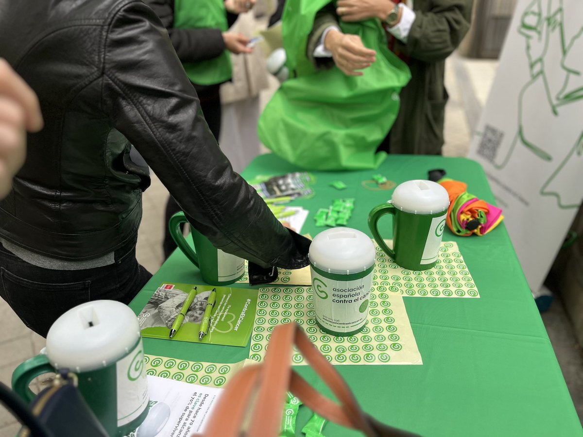 contracancerINV's tweet image. 🟢 Hoy, nuestras mesas informativas están en todo el país.

Nos movilizamos para sostener la investigación y los servicios gratuitos que ofrecemos a pacientes y familias.

Si nos ves, acércate.

#TodosContraElCáncer #70AñosAECC #CuestacionAECC