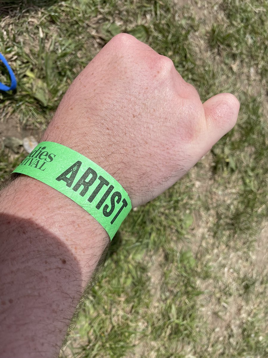 At last, someone refinishes my talents! 😎