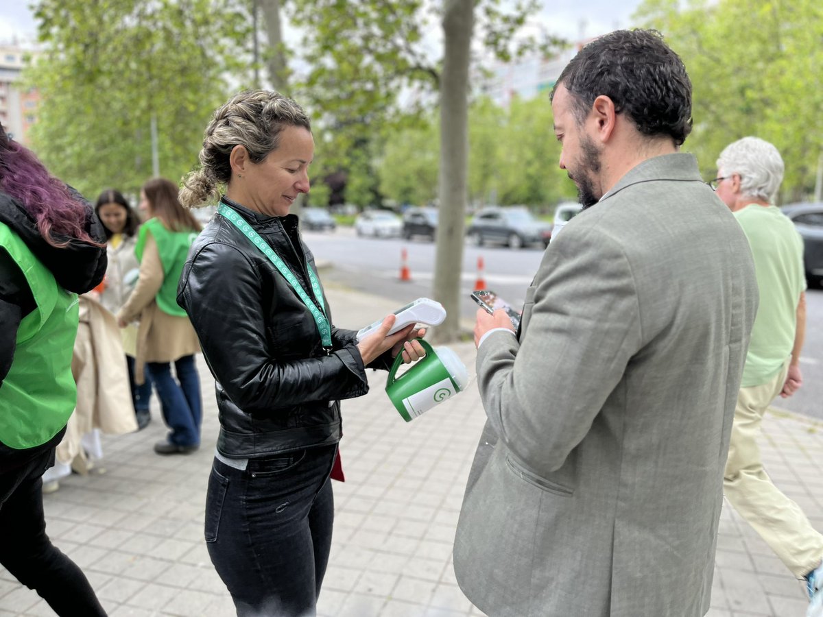 contracancerINV's tweet image. 💚Gracias a quienes hacéis del Reto 70% supervivencia una causa compartida.
A quienes investigáis, tratáis, apoyáis o donáis.
Hoy salimos a la calle, pero lo hacemos por dentro todo el año.
#InvestigaciónEnCáncer #TodosContraElCáncer #CuestacionAECC