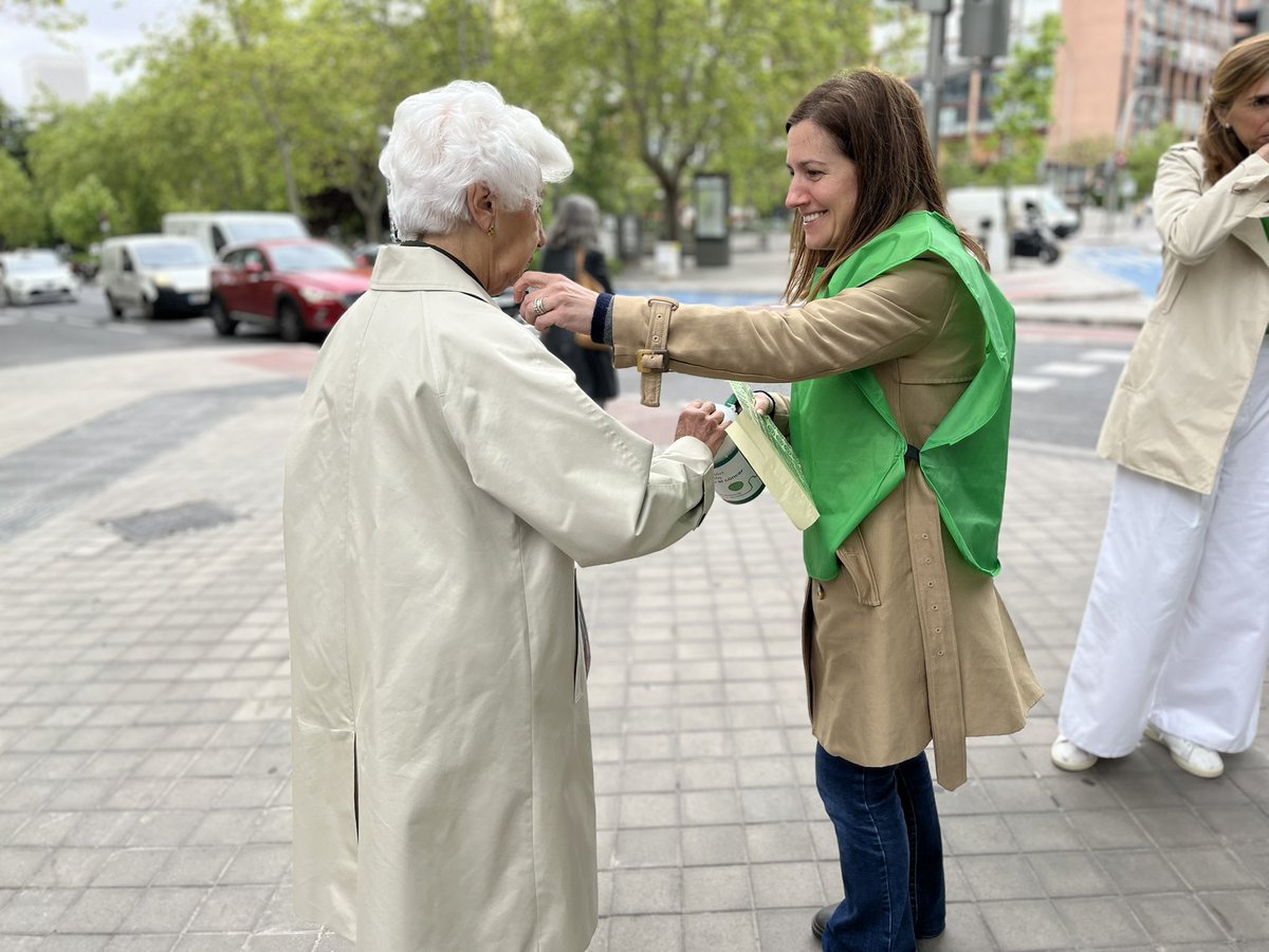 contracancerINV's tweet image. 💚Gracias a quienes hacéis del Reto 70% supervivencia una causa compartida.
A quienes investigáis, tratáis, apoyáis o donáis.
Hoy salimos a la calle, pero lo hacemos por dentro todo el año.
#InvestigaciónEnCáncer #TodosContraElCáncer #CuestacionAECC