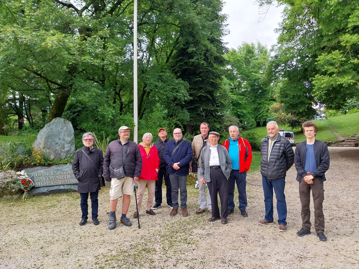 Les communistes présents au monument savoyard de la résistance #8mai #WW2