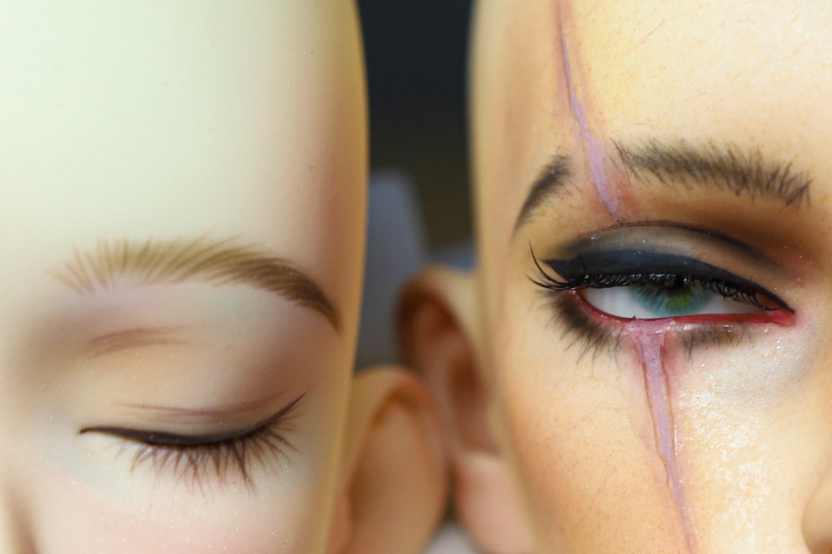 #라무흐_메이크업
Rsdoll 스테이
개인작업
피부 질감표현이 들어간 작업입니다.
(마지막 사진의 왼쪽이 일반 작업, 오른쪽이 질감 표현 작업입니다.)