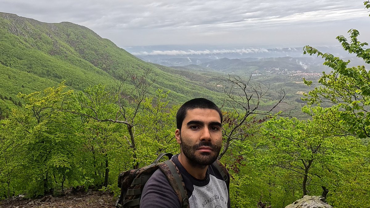 Pol_Trekking's tweet image. Hiked solo through a spring forest—just me, the silence, and the rain. 🌧️

The trail started calm and green... then came the downpour.

▶️ New video every Sunday: youtu.be/CPTQuIiH4pM

#SoloHiking #RainyHike #SpringTrek #SilentHike #WeeklyHike