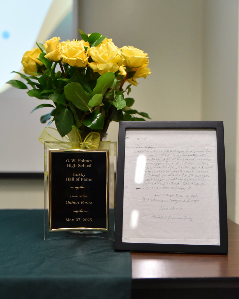 Congratulations to Mr. Gilbert Perez for being the newest member of the Husky Hall of Fame! 🐾 

Gilbert is beyond deserving of this title!! Here's to a man that goes over and beyond, cares for all students as his own, and supports the HHS community without any hesitation. 💚⭐️