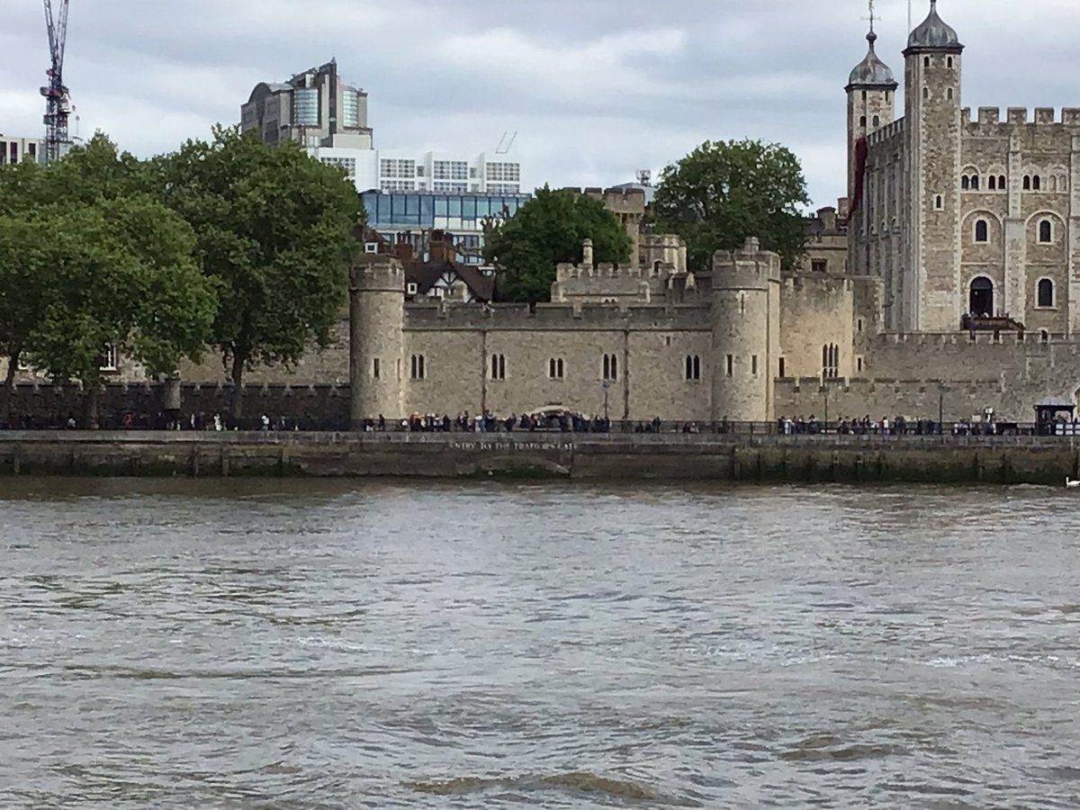 The Tower of London and VE Day learning 🇬🇧 ☀️