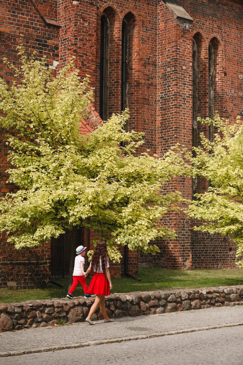 Nothing new here since some time,  so I will post few photos from town Byczyna (Poland) taken with 5Dc+70-200/2.8. Comments are welcome.