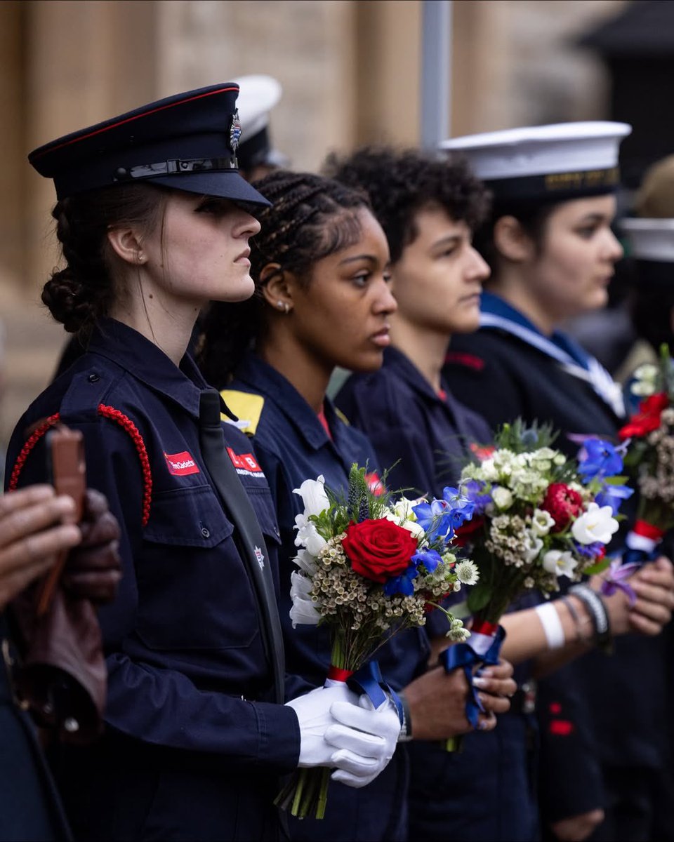 UK in Kuwait tweet media