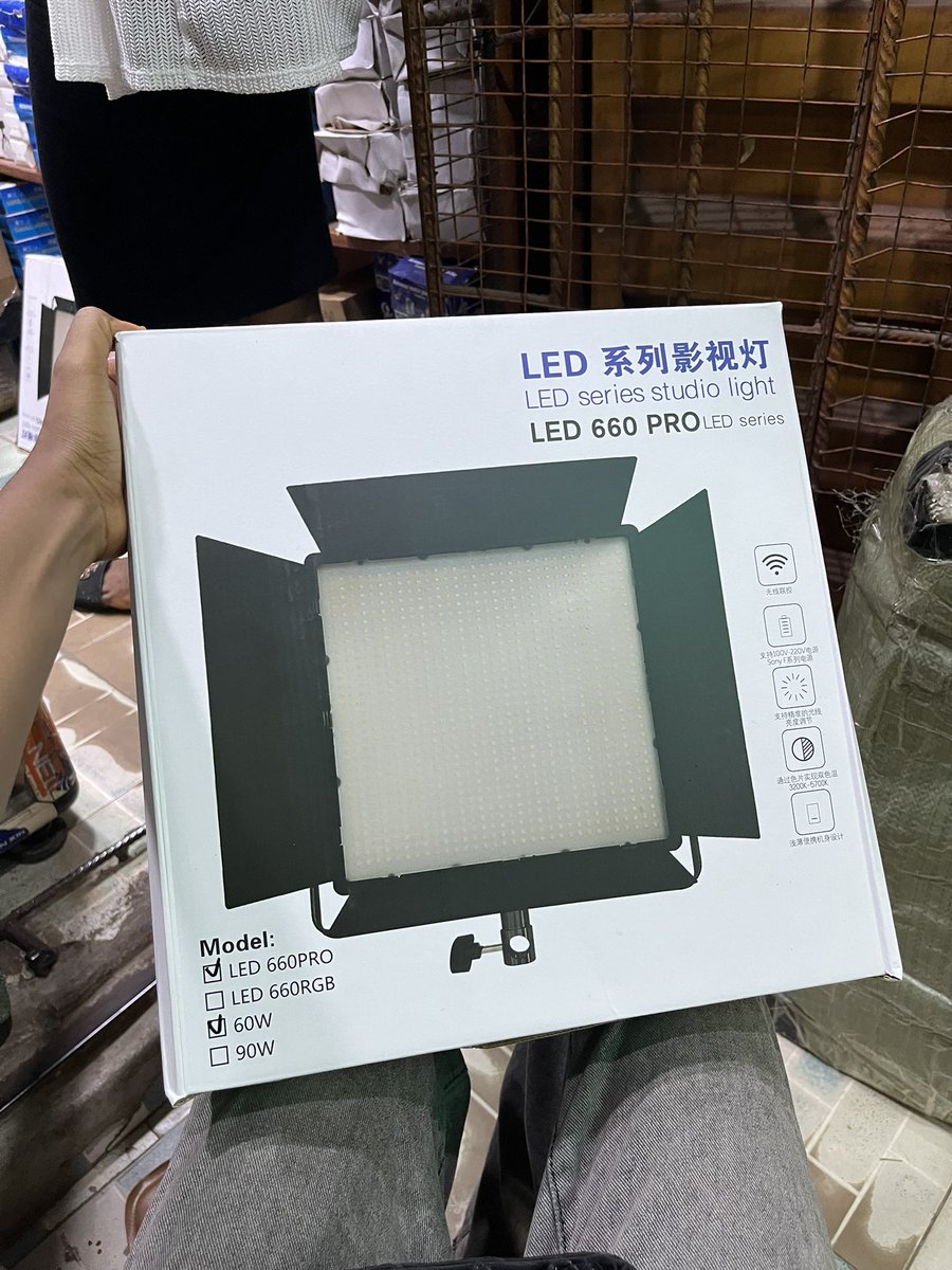 AkiangLoveth's tweet image. No more boring videos! Get this affordable content creator tools and elevate your content 😊
.
Led 660 pro, comes with stand, battery, charger: 110k
.
Frame 2 (27,500)
Frame3 (14,500)
Frame4 (15,500)
.
#accesories #contentools