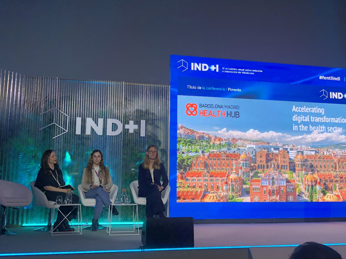 JSansaloni's tweet photo. #fentlindi Amb tres empreses innovadores de casa nostra. Talent i industria present i futura. #Intangibles #patents #TheKerRobotics @keybotic i @qilimanjaro @accio_cat https://t.co/q8vEOfKVoU
