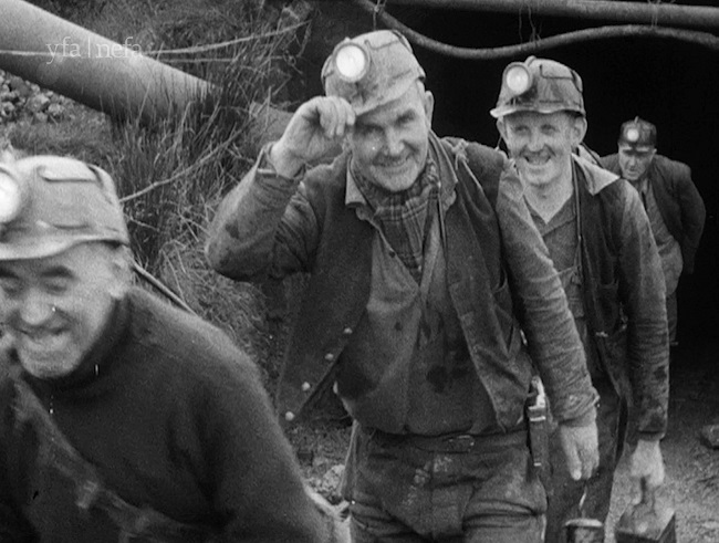 Film Archives UK (@filmarchivesuk) on Twitter photo Many congrats to Yorkshire & North East Film Archive & collaborators <a href="/TeessideUni/">Teesside University</a> for their film 'In the Veins' being shortlisted for <a href="/FOCALint/">FOCAL International</a> Award 'Best use of footage in short film production' yfanefa.com/news/52 Many congrats to Yorkshire & North East Film Archive & collaborators <a href="/TeessideUni/">Teesside University</a> for their film 'In the Veins' being shortlisted for <a href="/FOCALint/">FOCAL International</a> Award 'Best use of footage in short film production' yfanefa.com/news/52