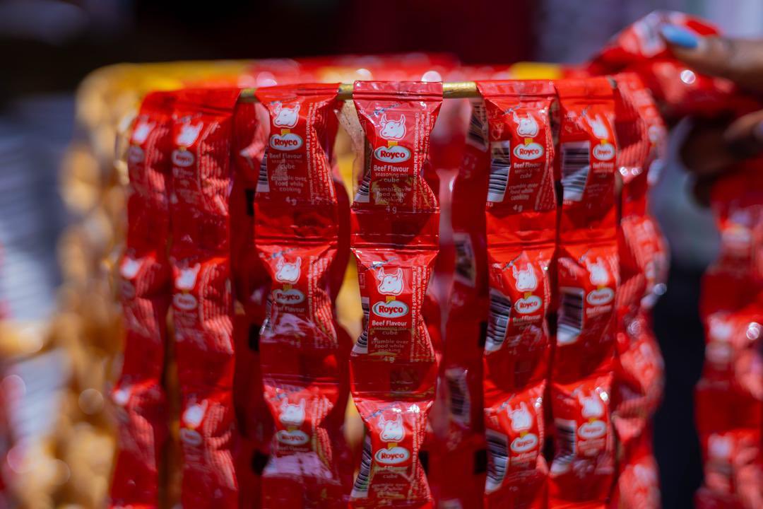 Zu_BedaAhmed's tweet photo. The Royco team was really deep in their bag when they made the #KaCubeKuString 
They are so easy to use,store and still very affordable.

If you haven’t tried them yet,run now to any store near you and get yourself some.
12cubes at only 1200/=🤭 https://t.co/cXV93JYBAo