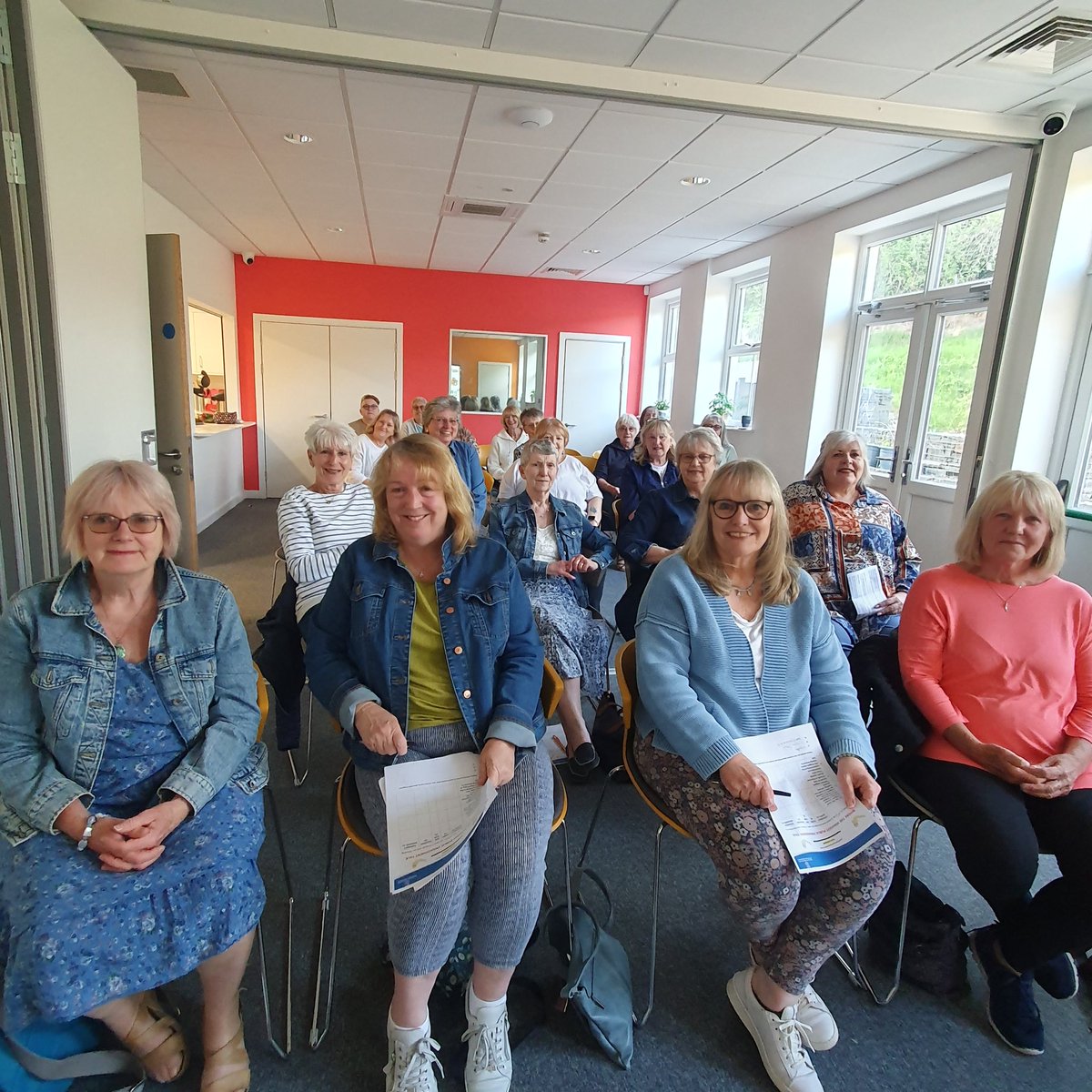 Love a Maggot tweet media