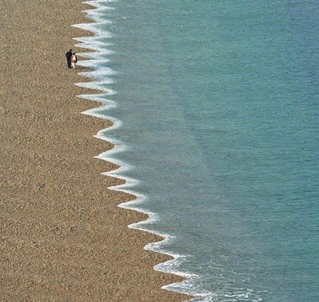 Mar con dientes: Efecto en la playa de la arena gruesa.

Foto: Patrice Carre