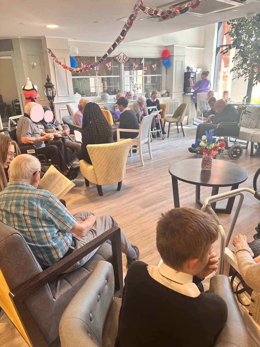 📚 Our Reading Intervention pupils and members of our Leadership Team had a fantastic visit yesterday to Astley View Care Home. 

They shared stories and smiles, making some meaningful connections with the residents. ✨