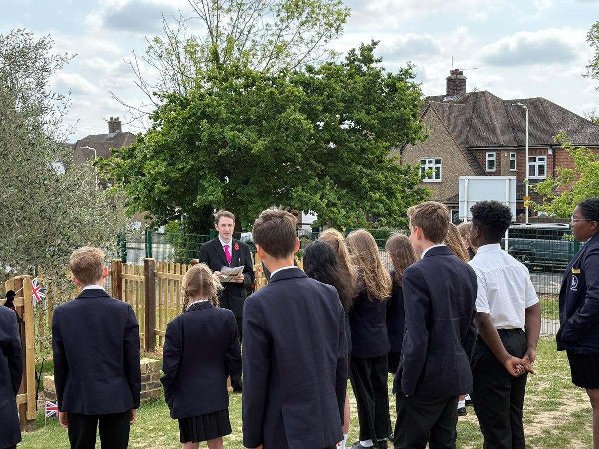 Hall Mead History (@hallmeadhistory) on Twitter photo 🇬🇧⭐️Thank you so much to Mr Smith for a wonderful service on behalf of <a href="/hallmead/">Hall Mead School</a> to commemorate VE Day today ⭐️🇬🇧 From the organisation and planning, to delivering the service, we are so grateful for your hard work on this important moment. 🇬🇧⭐️Thank you so much to Mr Smith for a wonderful service on behalf of <a href="/hallmead/">Hall Mead School</a> to commemorate VE Day today ⭐️🇬🇧 From the organisation and planning, to delivering the service, we are so grateful for your hard work on this important moment.