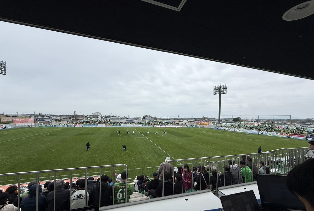 EishiroHashiya's tweet image. プライフーズスタジアム
ありがとうございました。

#ヴァンラーレ八戸
#栃木シティ
#Dartfish  
#ライブコラボレーション
#Sportscode 
#PROTEX 
#DERBYSTAR
#nSelection 
#アナリスト席
#ピッチ上の真実
#インペクト