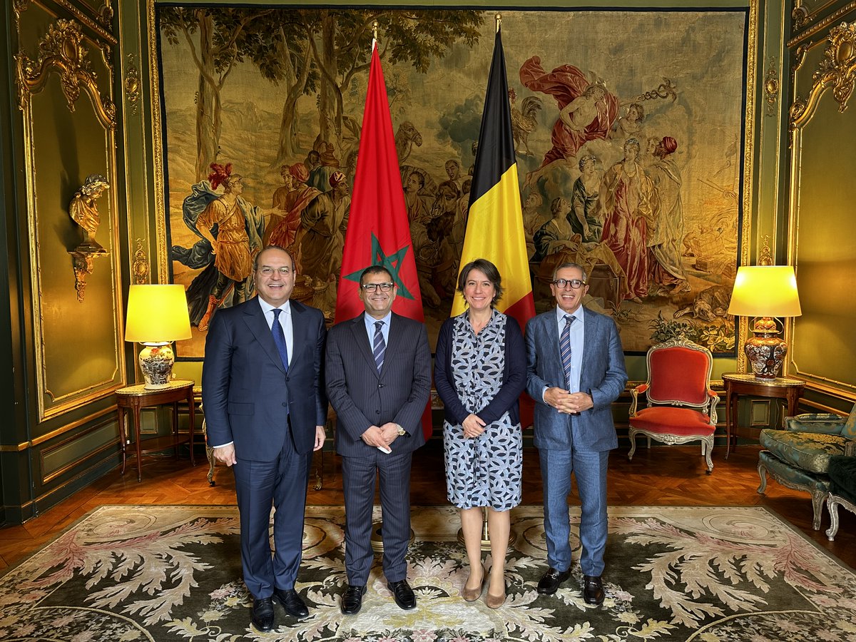 🇧🇪🇲🇦Consultations politiques avec l’Ambassadeur Yazough dans le cadre du partenariat stratégique entre la Belgique et le Maroc.

Une coopération riche, portée par des liens humains forts, des opportunités pour nos entreprises, et 60 ans d’engagement pour les jeunes et les femmes.