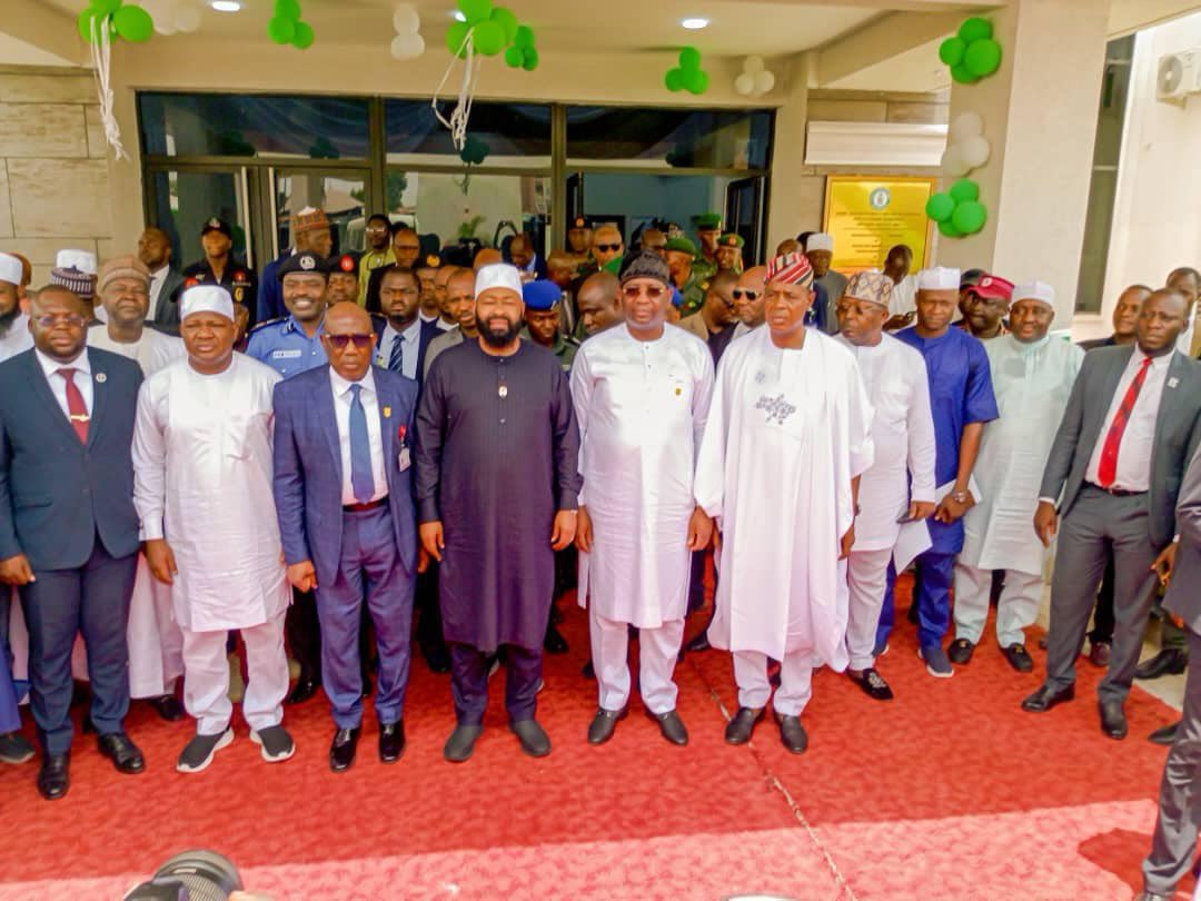 BarrSamode's tweet image. Yesterday, I represented Gov. Alia at the launch of the North Central Zonal Office of NCCSALW in Minna. This is a crucial step toward tackling illicit arms threatening our region’s security.
Stronger synergy, intelligence sharing, and control measures are vital.
#SecurityMatters