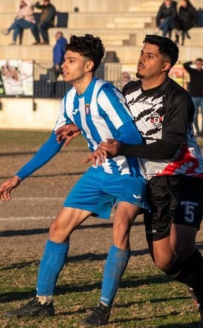 Preferente Autonómica

Iker García tras 10 meses posteriores a operación de rotura de cruzado de pierna derecha, estará disponible para el técnico Juan Carlos Cuadrado este próximo fin de semana. El espigado centrocampista podría disponer de minutaje con el filial lorquinista.