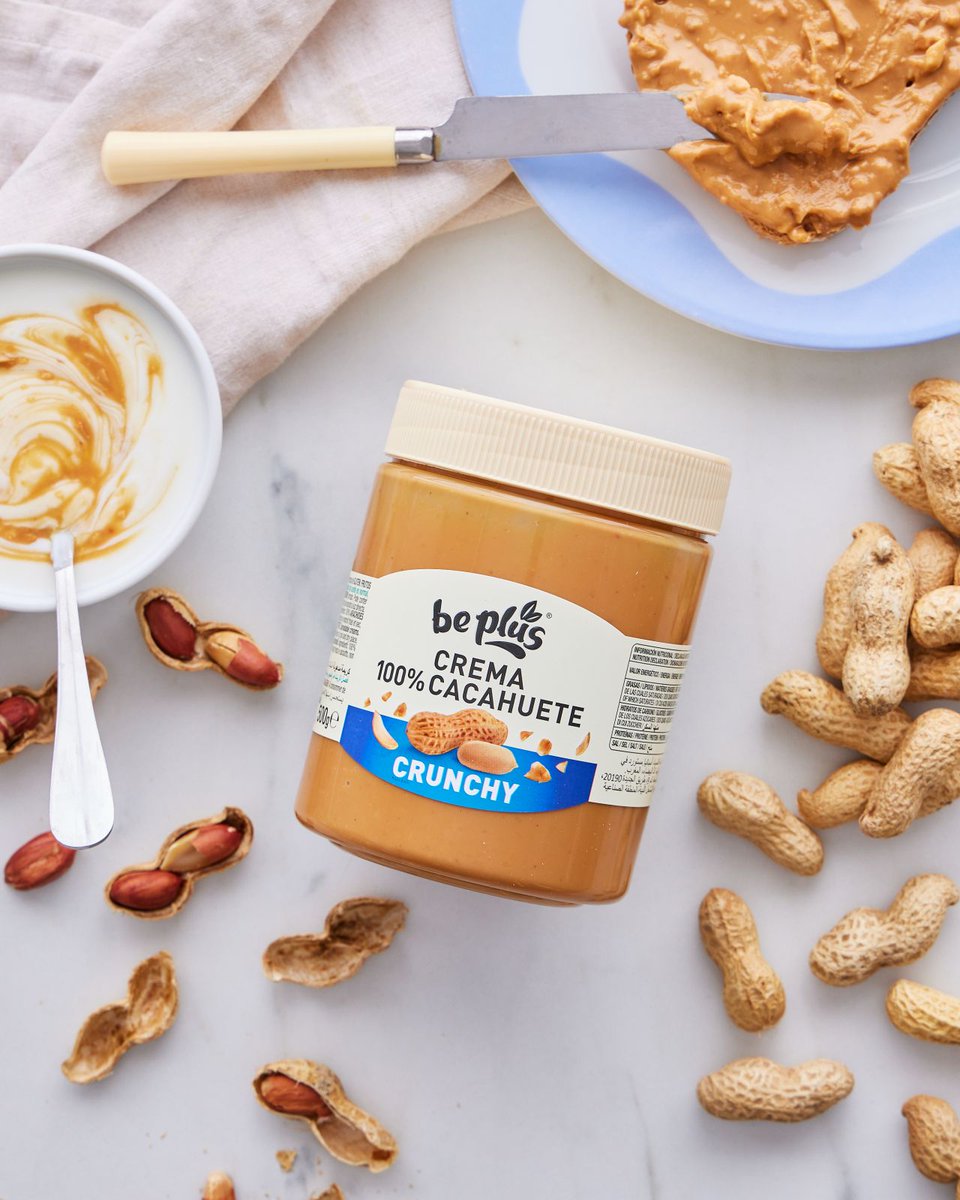 Uno de los pequeños placeres de la vida es tener todo el tiempo del mundo para prepararte una tostada rica y nutritiva 😋 ¿Optarías por unas tostaditas con la crema de cacahuete de nuestra marca #BePlus 100% natural y sin aditivos? 😉🥜 #FelizJuevesATodos
