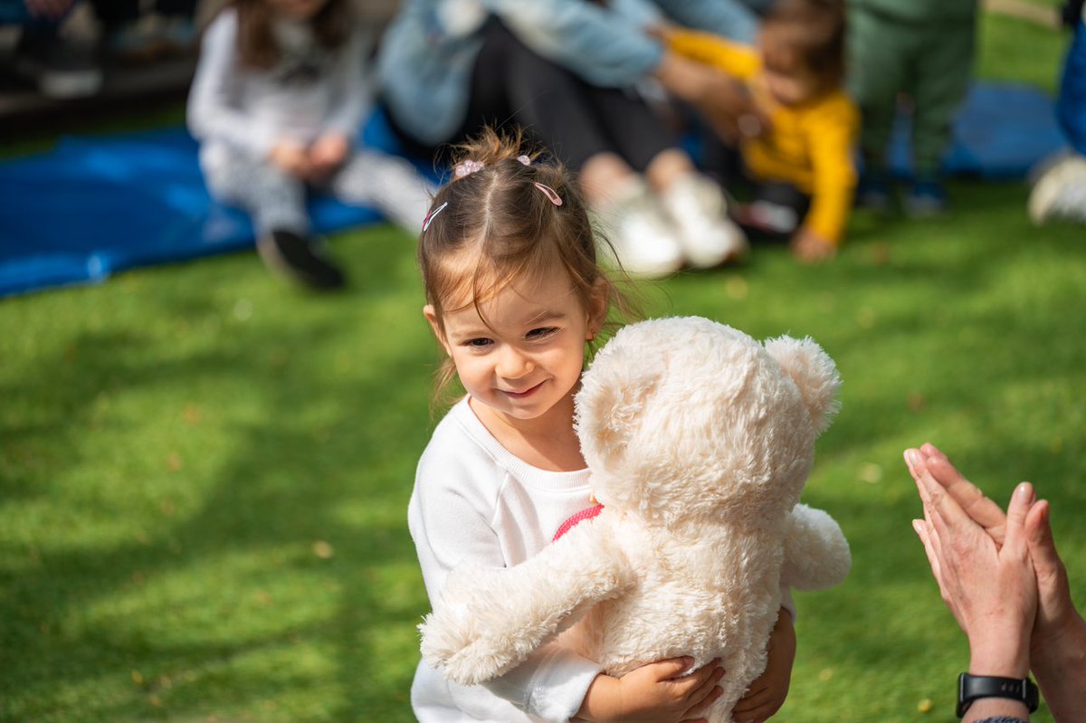 britishschoolro's tweet image. Step into a world of wonder! 🌟 Every Thursday until 5th June, Early Years Explorers welcomes little learners (ages 2–4) for playful mornings of curiosity, creativity & connection. 🎨 Secure your spot 👉 britishschool.ro/early-years-ex…
#BSB #WeAreBSB #EarlyYearsExplorers