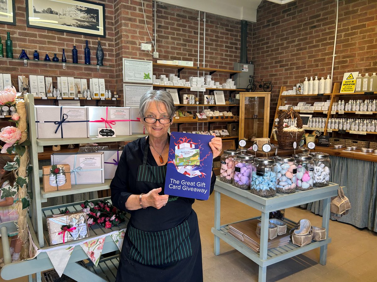 From 12 – 25 May, 70+ businesses across the district will be taking part in The Great Gift Card Giveaway, where £500 worth of Newark and Sherwood Gift Cards will be given out to customers! 

Find out which businesses will be taking part at newarkandsherwoodgiftcard.com