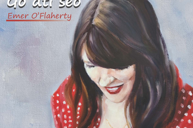 An Cúinne Dána RnaG (@cuinnedana) on Twitter photo Beimid ag caint le <a href="/emeroflaherty/">Emer O'Flaherty</a> faoina ceirnín nua agus insíonn <a href="/pameladebri/">Pamela de Brí</a> dúinn faoina taispeántas nua a dhéanann ceiliúradh ar oileáin na hÉireann. Bí inár dteannta ag 2 05pm inniu <a href="/RTERnaG/">Raidió na Gaeltachta</a> 🏝️🎨🎹🎤📻 Beimid ag caint le <a href="/emeroflaherty/">Emer O'Flaherty</a> faoina ceirnín nua agus insíonn <a href="/pameladebri/">Pamela de Brí</a> dúinn faoina taispeántas nua a dhéanann ceiliúradh ar oileáin na hÉireann. Bí inár dteannta ag 2 05pm inniu <a href="/RTERnaG/">Raidió na Gaeltachta</a> 🏝️🎨🎹🎤📻