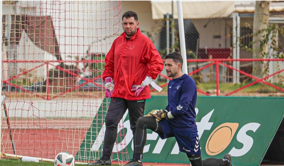 Ha sido todo un placer compartir contigo millones de momentos.
8 años a tu lado dan para mucho.
Se te echará de menos.
Orgulloso de haber sido tú entrenador,  aprendiendo juntos y creciendo tanto profesionalmente como personalmente 
Un ejemplo en todos los aspectos 
Gracias ❤️