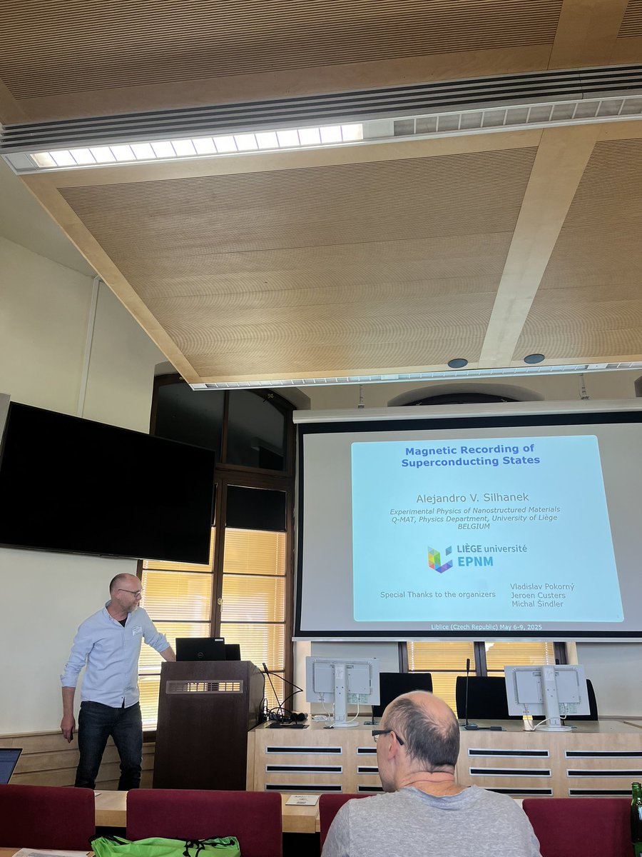 We start the afternoon session with Alejandro Silhanek and his talk titled “Magnetic Recording of Superconducting States”.