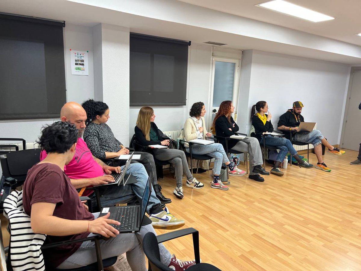 Plena Inclusión MAD (@plenamadrid) on Twitter photo 🤔 ¿Cómo identificar buenas prácticas de apoyo?
🤝 Hoy, las entidades <a href="/AfaniasAsociac/">Afanias</a>, <a href="/AsociacionAmi3/">AMI-3</a>, <a href="/GrupoAMAS/">Fundación AMÁS</a>, <a href="/ASPIMIP/">AS.PI.MIP.</a> y <a href="/ProTGD/">Asociación ProTGD</a> se han formado dentro del proyecto #TodosSomosTodos para identificar y valorar buenas prácticas de apoyo a personas con grandes necesidades de 🤔 ¿Cómo identificar buenas prácticas de apoyo?
🤝 Hoy, las entidades <a href="/AfaniasAsociac/">Afanias</a>, <a href="/AsociacionAmi3/">AMI-3</a>, <a href="/GrupoAMAS/">Fundación AMÁS</a>, <a href="/ASPIMIP/">AS.PI.MIP.</a> y <a href="/ProTGD/">Asociación ProTGD</a> se han formado dentro del proyecto #TodosSomosTodos para identificar y valorar buenas prácticas de apoyo a personas con grandes necesidades de