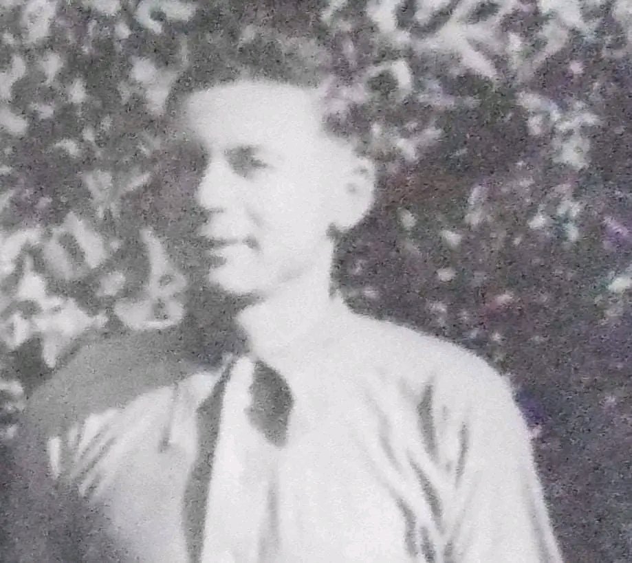 Pecheol's tweet photo. Из архива семейной хроники. Герои Великой Отечественной войны 1941-1945 годов: Горохов Александр Михайлович (без вести пропавший и погибший), Горохов Николай Михайлович, Ильинский Виктор Николаевич, Печерица Онисим Иванович. Царствие Небесное их душам и вечная память! https://t.co/QqXHE3h1z0