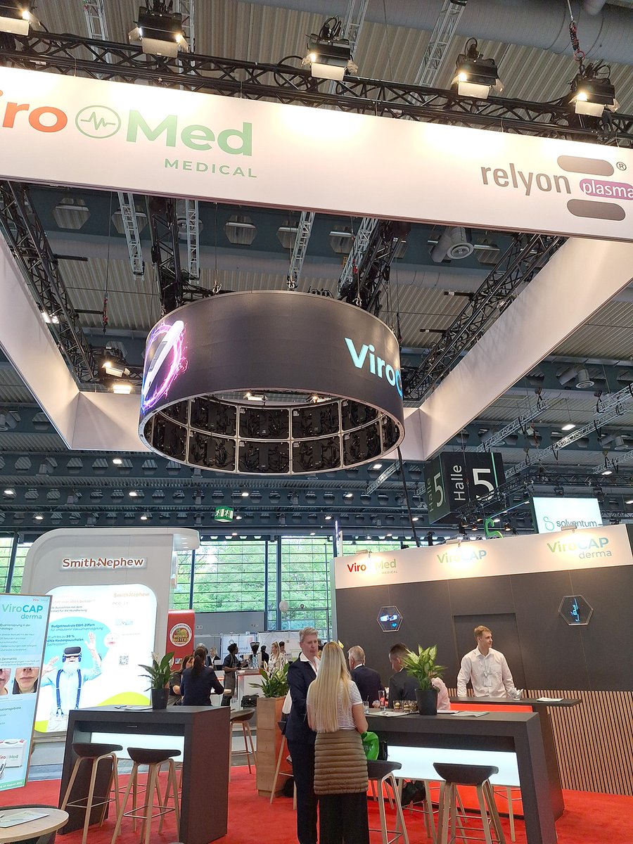 🔬 Innovations in wound care - together at DEWU German Wound Congress in Bremen. In the center of attention: the ViroCap, an innovative device for the application of cold atmospheric plasma in wound healing. tinyurl.com/4h5hmufj