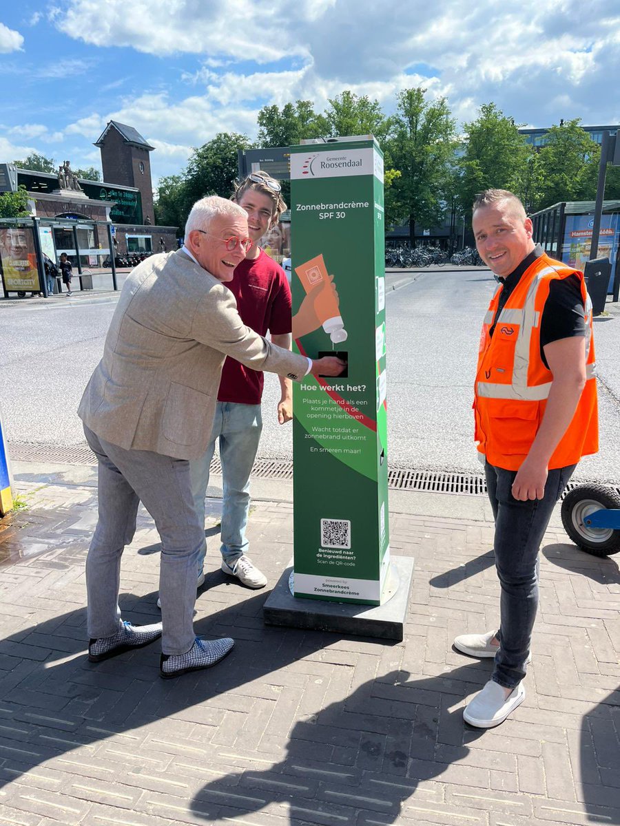 Bij Station Roosendaal ben je nu altijd beschermd tegen de zon. Samen met de <a href="/gem_roosendaal/">Gemeente Roosendaal</a> is er een paal geplaatst waar je gratis zonnebrand kunt halen. Laat de ☀️ maar komen!