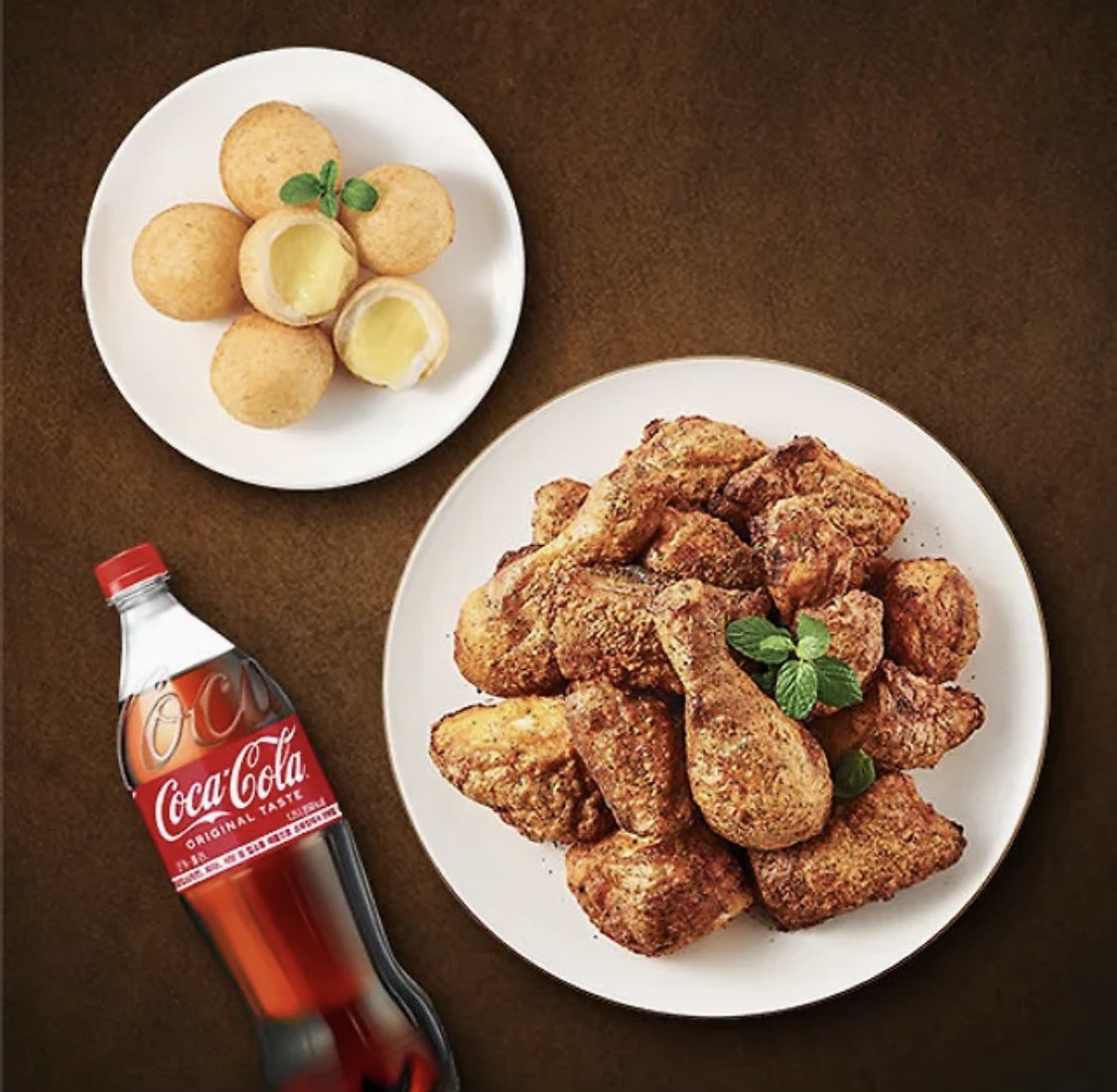 [RT이벤트]
안녕하세요! 크트밀입니다
<무명 여배우인데 모두 날 알아>2부가 카카오 페이지에 런칭되었습니다໒꒰ྀི∩˃ ᵕ ˂∩꒱ྀི১ 

💛팔로우+RT=기프티콘! (~5.22)
RT해주신 한분을 추첨하여 고추바사삭을🍗

✨바로 보러가기
link-page.kakao.com/open/content?s…