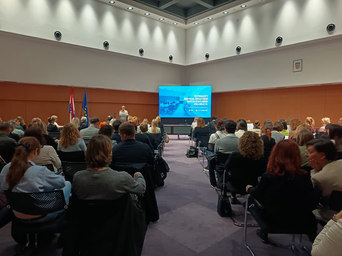 Više od 170 sudionika okupilo se danas u NSK na 14. D-festu!

Slušamo zanimljiva izlaganja o digitalizaciji kulturne i znanstvene baštine, umjetnoj inteligenciji, održivosti, digitalnim zbirkama i izazovima digitalne transformacije. 

#Dfest2025 #digitalizacija

Foto: NSK