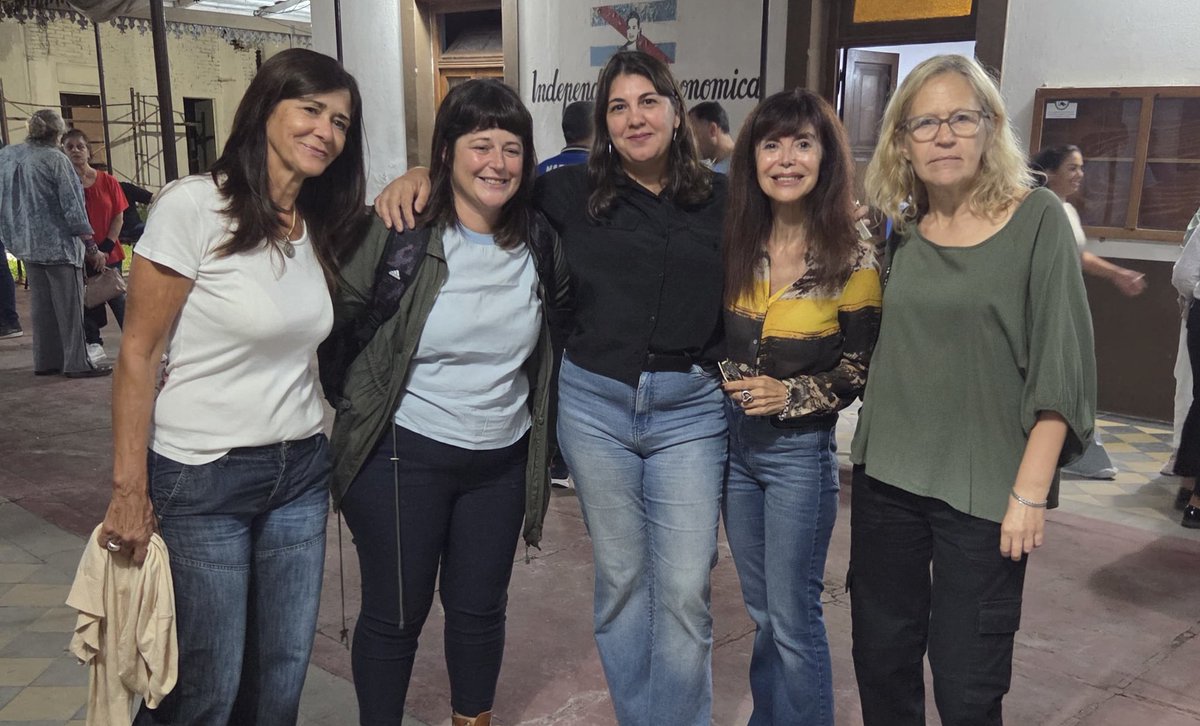 Anoche compartí una gran charla nacional y popular en #ConcepciónDelUruguay junto al presidente del PJ local, el intendente <a href="/JoseLauritto/">José E. Lauritto</a>; el compañero <a href="/drjorgerachid/">Jorge Rachid</a>; y la compañera Celeste Pérez, directora del Instituto de Formación Política del <a href="/PJEntreRios/">PJ Entre Ríos</a>

Reflexionamos