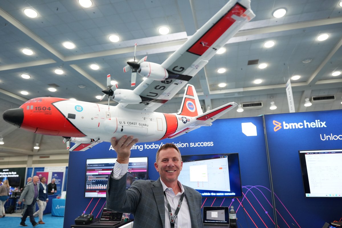 AFCEA's tweet image. Day 2 at #TechNetCyber 2025 offered even more insightful sessions and meaningful connections. As we head into the final day, make sure you stay up to date on our @signalmag coverage: buff.ly/YdxDipH
📸 Michael Carpenter Photography / Laurie DeWitt, Pure Light Images