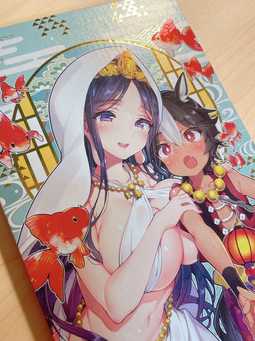 サイン会当日はこちらの薄い()御朱印帳をお持ちの方、もしくは当日現地でご購入頂いた方にサインを入れさせて頂きます✍
この周りの金のキラキラ感伝われ…!✨️
#森島コン浄泉寺サイン会 