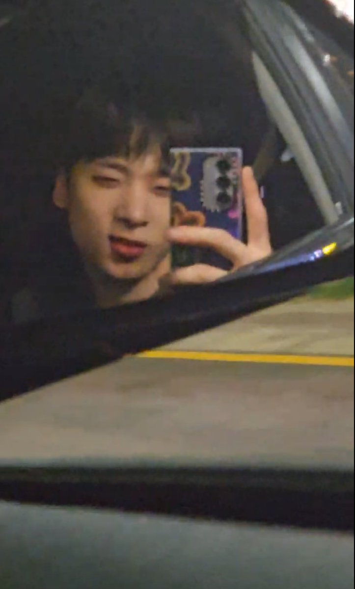 cnjeeh's tweet photo. 😏 https://t.co/iqzgXXNlt2
