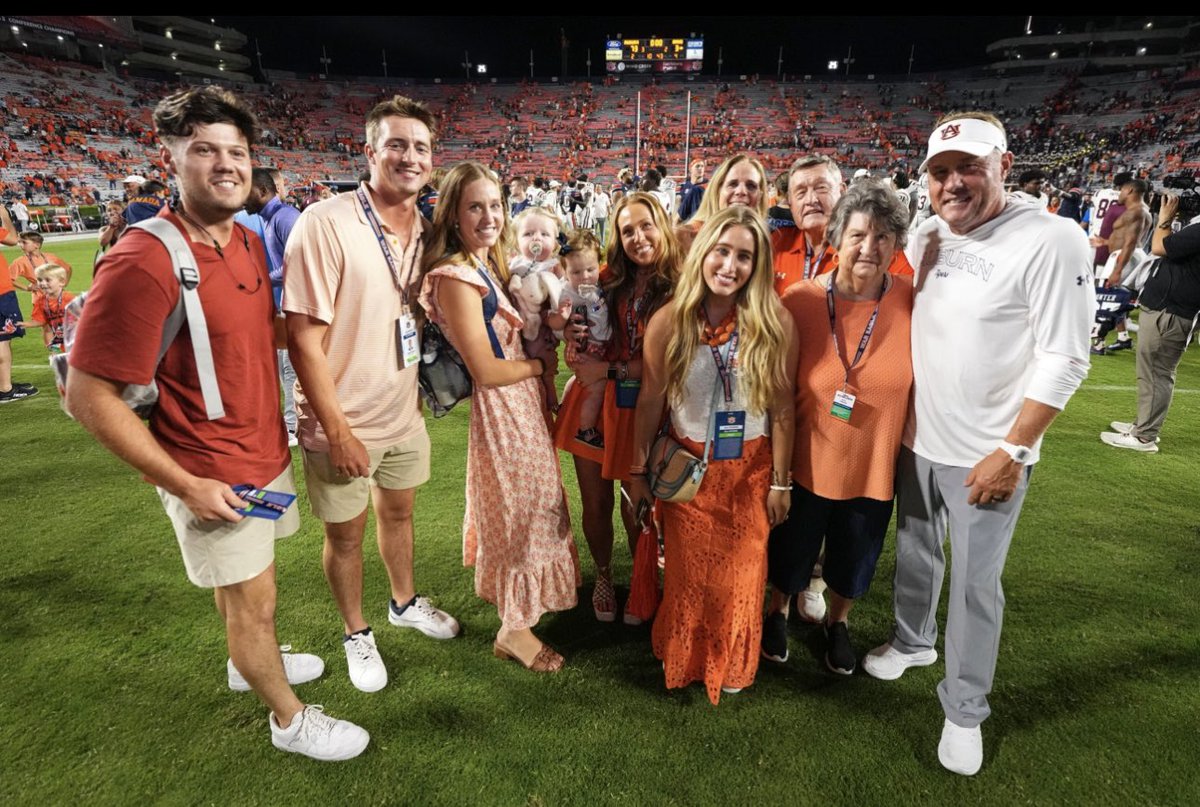 CoachHughFreeze's tweet image. In the mountains today working on 2025 weekly themes. But God reminded me of this…. “However, I consider my life worth nothing to me; my only aim is to finish the race and complete the task the Lord Jesus has given me—the task of testifying to the good news of God’s grace.”
Acts…