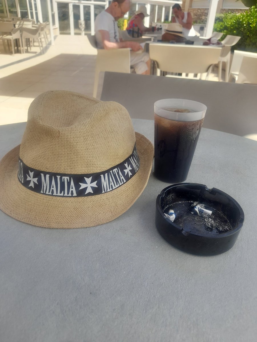 elizabeth johnston tweet media