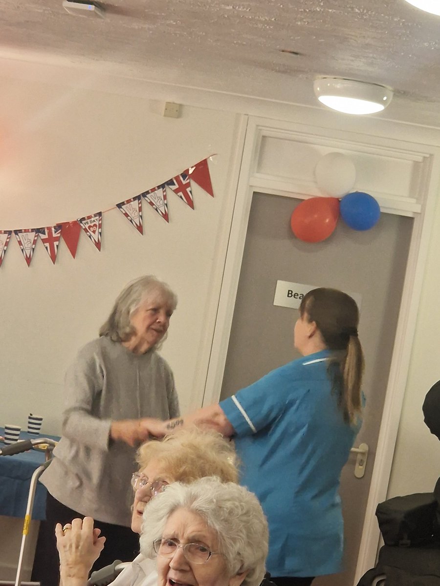 Leeds Recovery Service tweet media